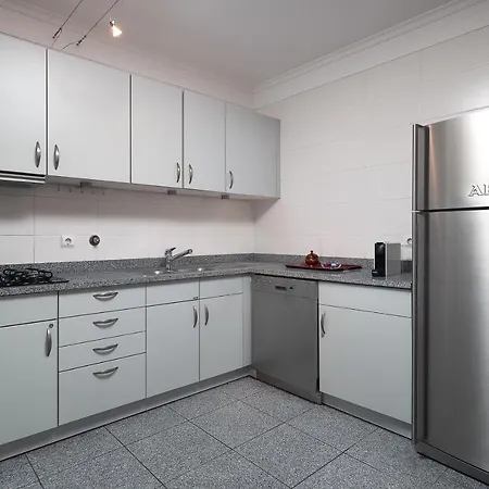 Vista Monumental By Lovelystay Apartament *